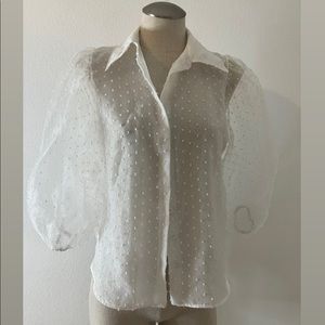 PUFF SLEEVE ORGANZA TOP